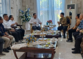 Gubernur Gorontalo Gusnar Ismail saat menerima audiensi PLN