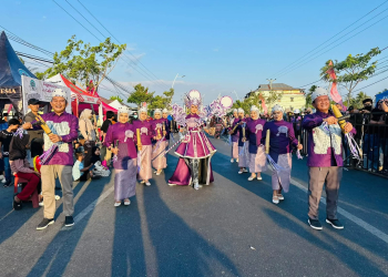 Penampilan Disnaker ESDM dan Transmigrasi di even Gorontalo Karnaval Karawo 2026.