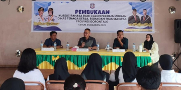 Pelatihan bahasa Jepang yang dibuka oleh Kadis Naker ESDM dan Transmigrasi Gorontalo.