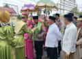 Kapolres Boalemo, AKBP Firman Taufik disambut adat Mopotililo sebagai bentuk dukungan dan sambutan hangat Pemerintah Daerah Kabupaten Boalemo bersama masyarakat.(f.dok.pimpinan)